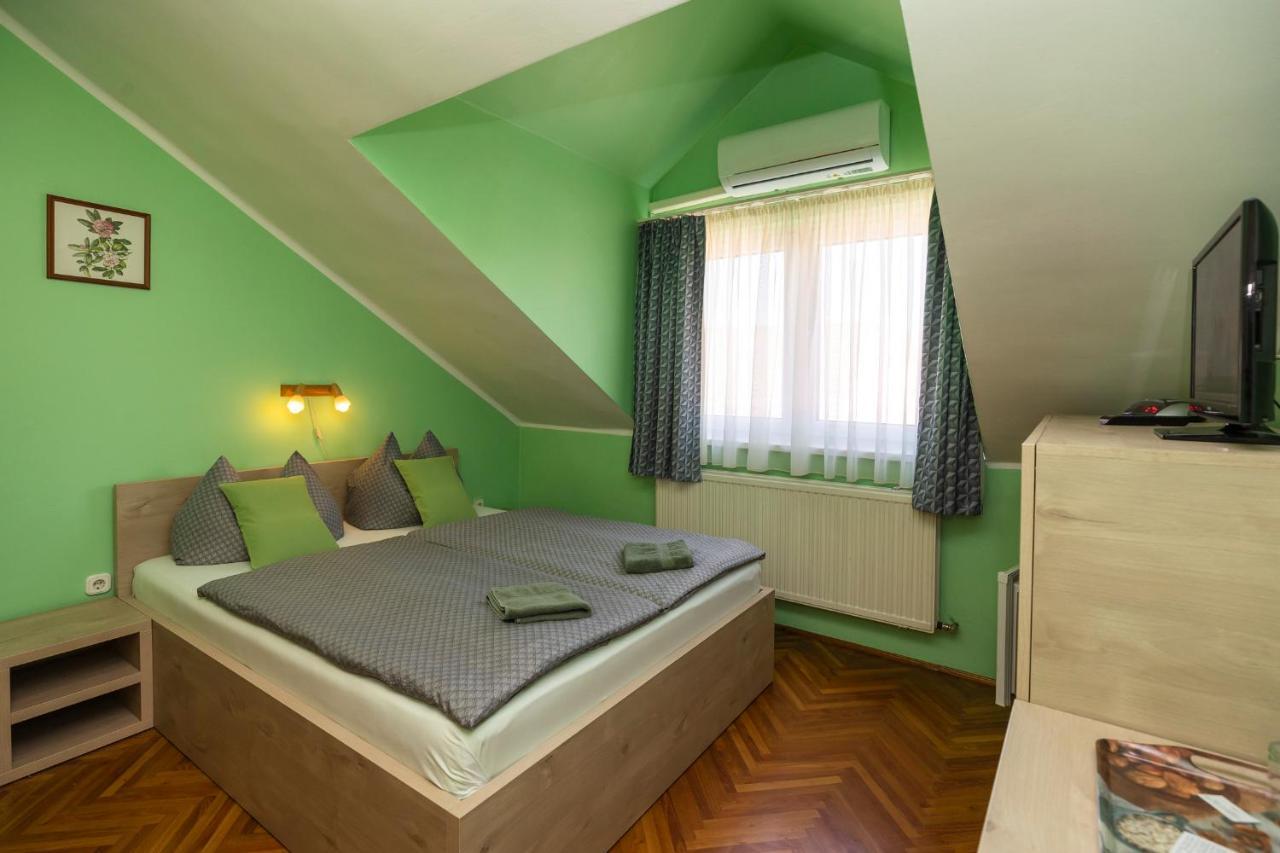 Bed and Breakfast Cecey Vendeghaz Eger Exteriér fotografie